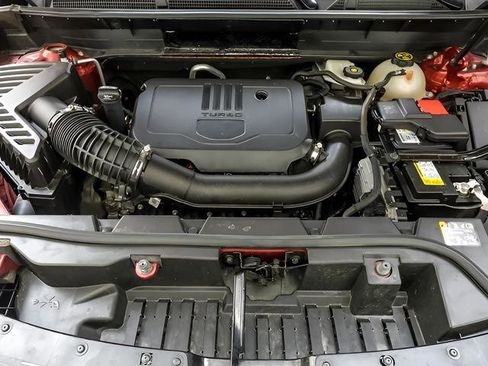 Used 2023 GMC Acadia SLE w/ Driver Convenience Package image 30