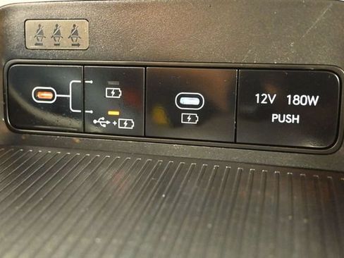 Used 2024 Hyundai Kona SEL AWD/4WD image 30