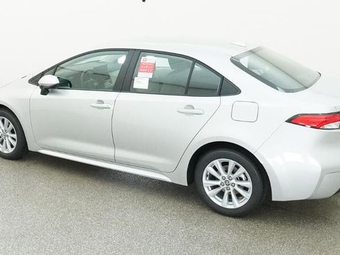 New 2026 Toyota Corolla LE FWD image 4