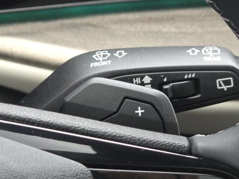 Certified 2025 Audi Q5 Prestige image 25