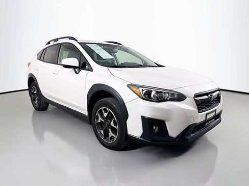 Used 2020 Subaru Crosstrek 2.0i Premium w/ Moonroof Package 2 image 3