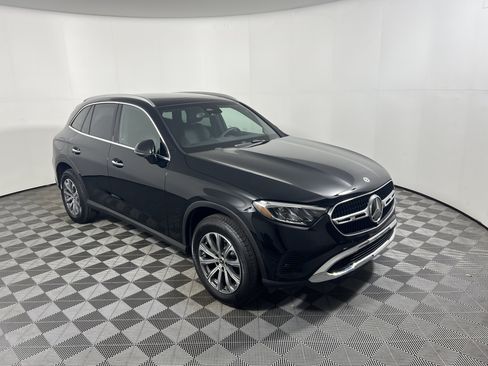 Used 2026 Mercedes-Benz GLC 300 image 7