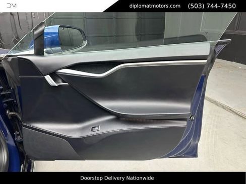 Used 2019 Tesla Model S Performance AWD/4WD image 24
