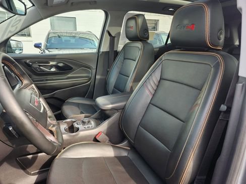 Used 2023 GMC Terrain AT4 w/ Infotainment Package II image 9