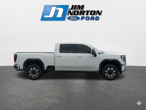 Used 2025 GMC Sierra 2500 Denali w/ Denali Reserve Package AWD/4WD image 11