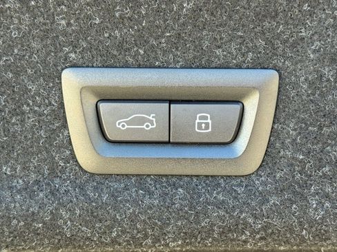 New 2026 BMW 330i Sedan w/ Convenience Package image 16