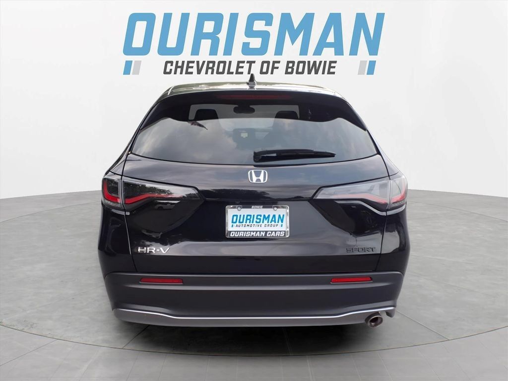 Used 2025 Honda HR-V Sport image 4