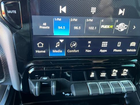 Used 2023 RAM 1500 Laramie image 28