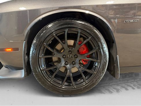 Used 2015 Dodge Challenger R/T w/ Quick Order Package 22D R/T RWD image 48