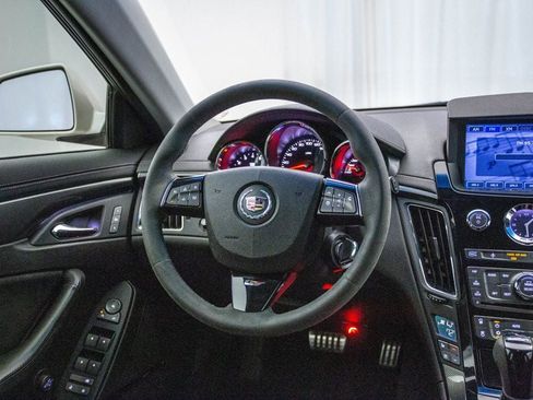 Used 2011 Cadillac CTS V image 4