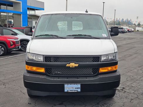 New 2025 Chevrolet Express 2500 Extended w/ Enhanced Convenience Package RWD image 9
