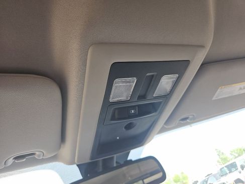 Used 2014 RAM 1500 Classic SLT AWD/4WD image 20