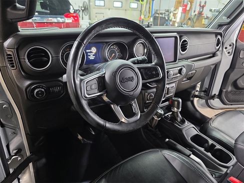 Used 2022 Jeep Gladiator Overland w/ Popular Equipment Package image 15