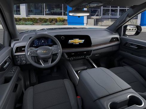New 2026 Chevrolet Suburban LS AWD/4WD image 39
