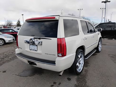 Used 2009 Cadillac Escalade 4WD Hybrid image 5