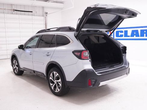 Used 2020 Subaru Outback Limited w/ Popular Package #2 AWD/4WD image 32
