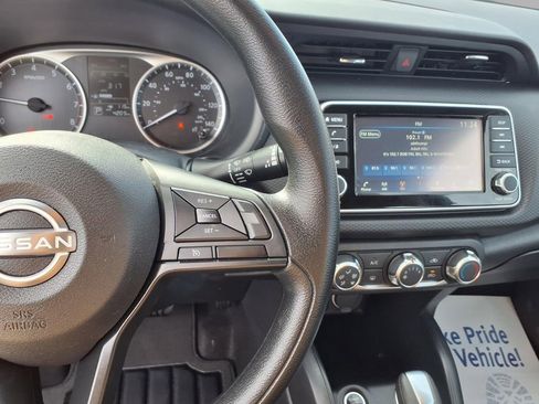 Certified 2025 Nissan Kicks Play S image 11