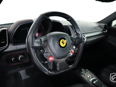 Used 2010 Ferrari 458 Italia Coupe RWD image 16