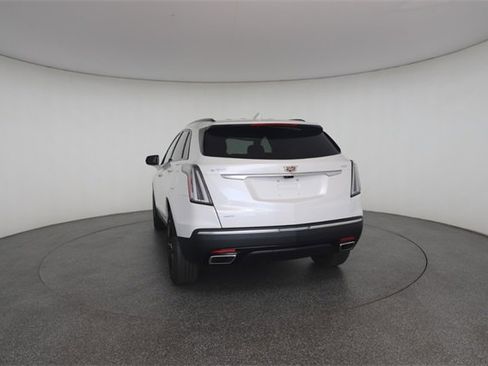 Used 2022 Cadillac XT5 Sportv image 14