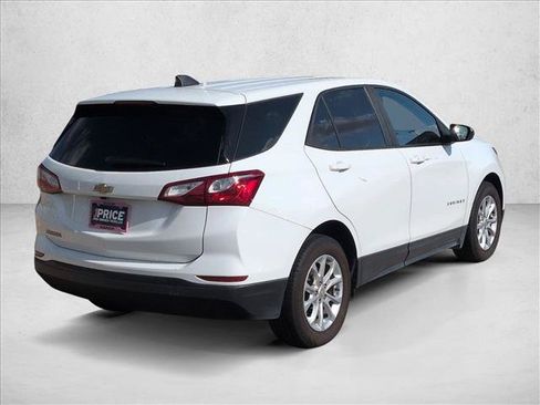 Used 2021 Chevrolet Equinox LS w/ LS Convenience Package FWD image 5