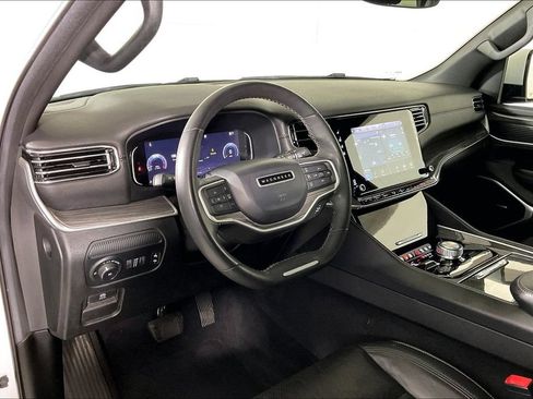 Used 2022 Jeep Wagoneer Series II AWD/4WD image 14