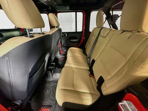 Used 2018 Jeep Wrangler Unlimited Sport S AWD/4WD image 26