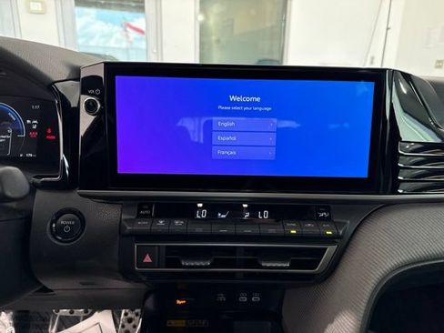 Used 2025 Toyota Camry SE w/ Multimedia Upgrade Package FWD image 23