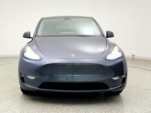 Used 2023 Tesla Model Y Long Range AWD/4WD image 2