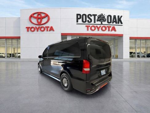 Used 2020 Mercedes-Benz Metris Passenger image 2