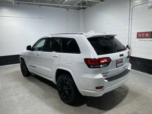 Used 2020 Jeep Grand Cherokee Altitude image 4