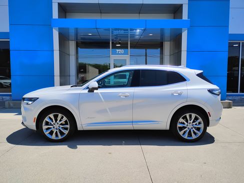 Used 2023 Buick Envision Avenir AWD/4WD image 32