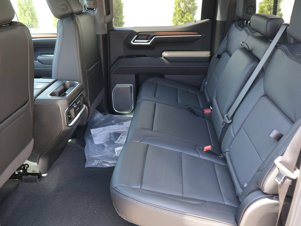 New 2026 GMC Sierra 1500 Denali AWD/4WD image 8