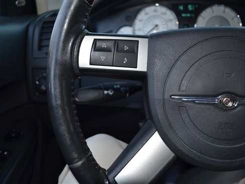 Used 2008 Chrysler 300 C image 17