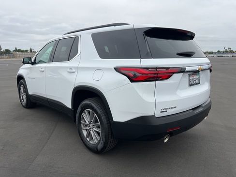 Used 2024 Chevrolet Traverse LT FWD image 4