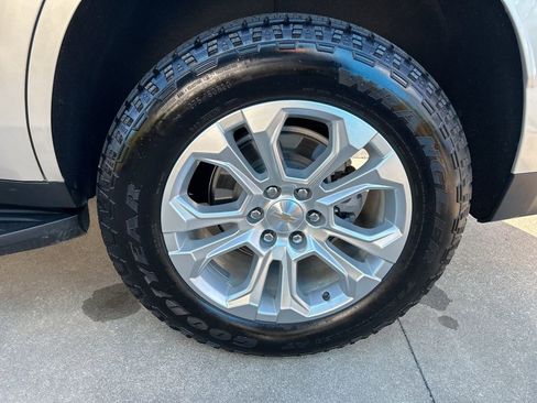Used 2023 Chevrolet Tahoe LT image 10