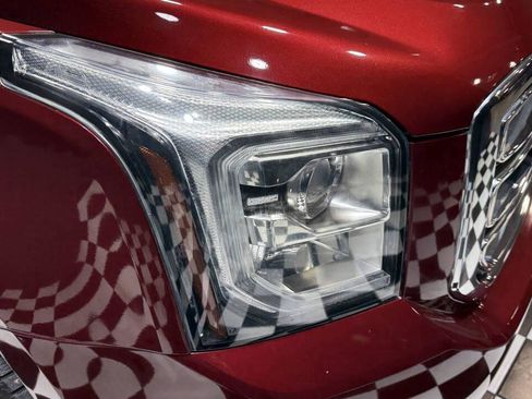 Used 2018 GMC Yukon SLE w/ HD Trailering Package image 65