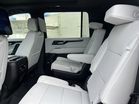 New 2025 Chevrolet Suburban Premier RWD image 14