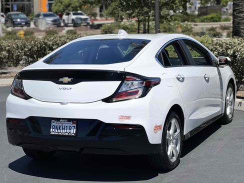 Used 2019 Chevrolet Volt LT FWD image 16