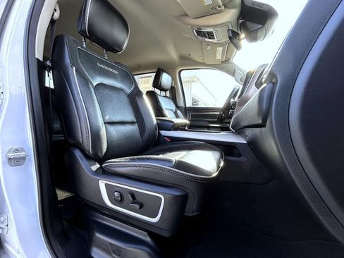 Used 2022 RAM 1500 Laramie image 15