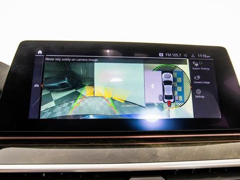 Used 2020 BMW 540i xDrive w/ M Sport Package image 25