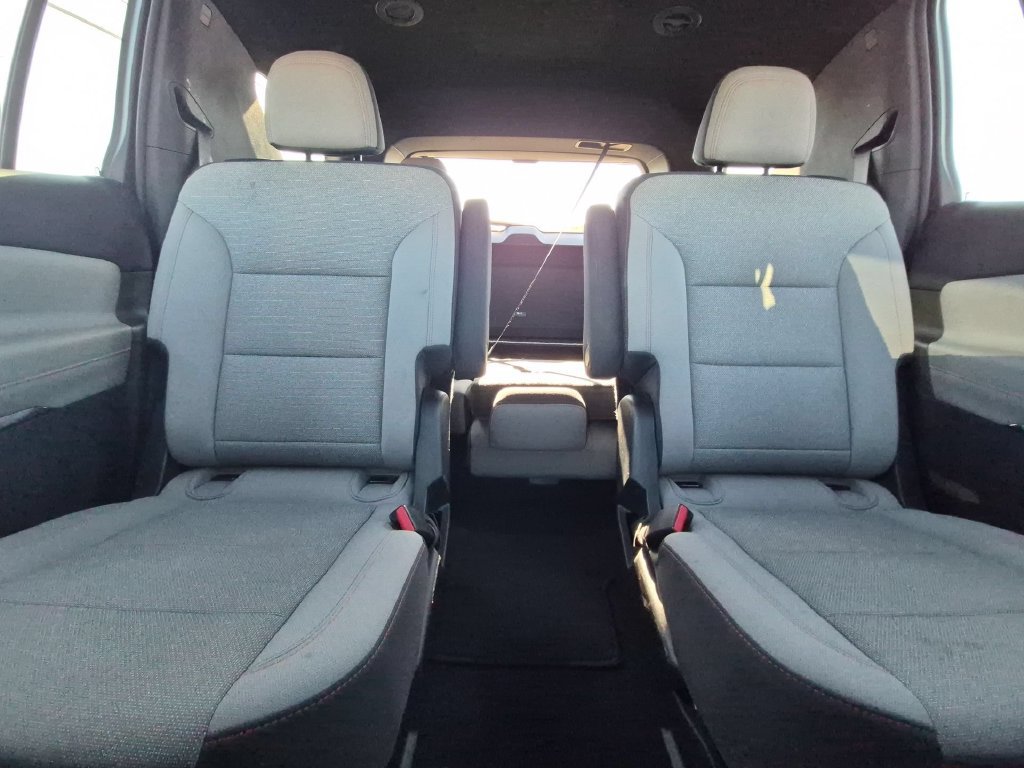 Certified 2026 Chevrolet Traverse LT w/ Driver Confidence Package FWD image 6