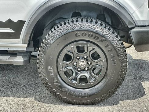Used 2022 Ford Bronco Wildtrak AWD/4WD image 32