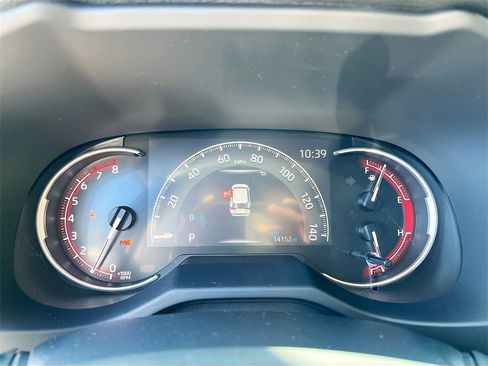 Used 2024 Toyota RAV4 LE image 11