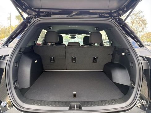 New 2026 Chevrolet Equinox LT w/ Safety and Technology Package FWD image 11