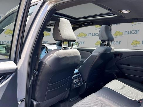 Used 2025 Subaru Forester Premium AWD/4WD image 23