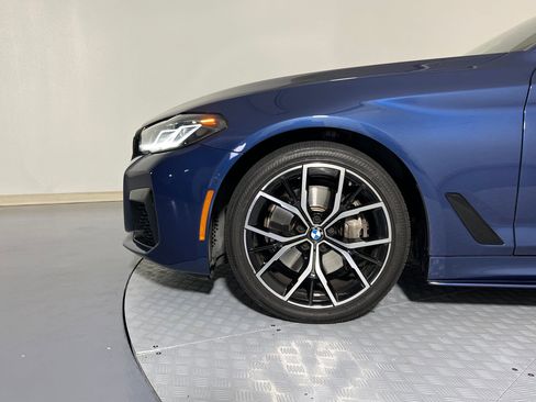 Used 2022 BMW 540i w/ M Sport Package image 11