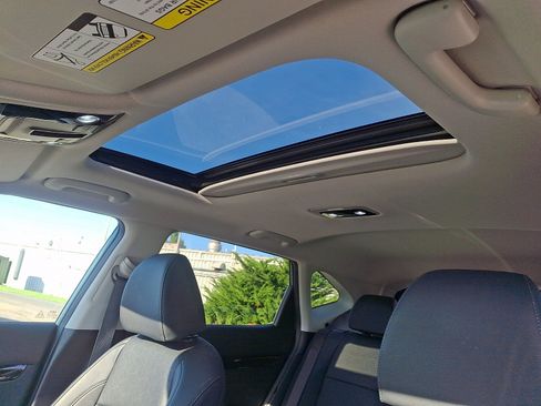 Used 2024 Kia Seltos SX w/ SX Sunroof Package AWD/4WD image 14