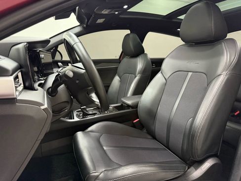 Used 2023 Kia K5 GT-Line image 12