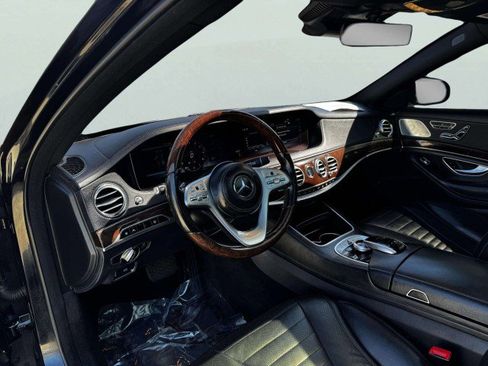 Used 2019 Mercedes-Benz S 560 4MATIC Sedan image 20