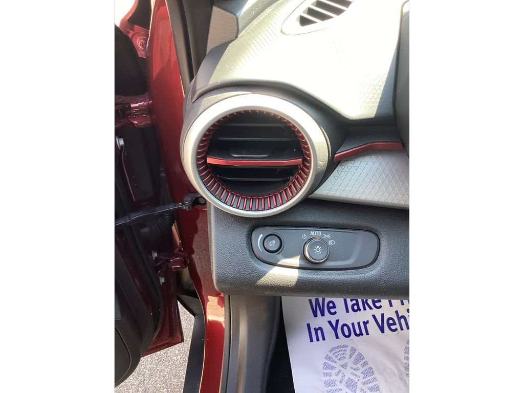 Used 2024 Chevrolet Trax RS FWD image 17